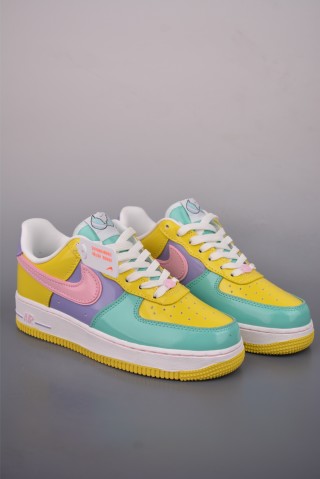 Nike Air Force 1 Low view 1