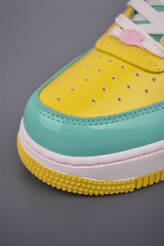 Nike Air Force 1 Low view 6
