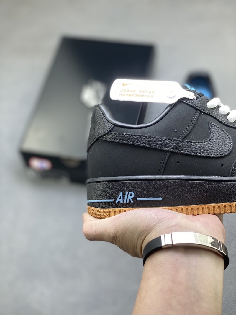 Nike Air Force 1 Low 'Gold' view