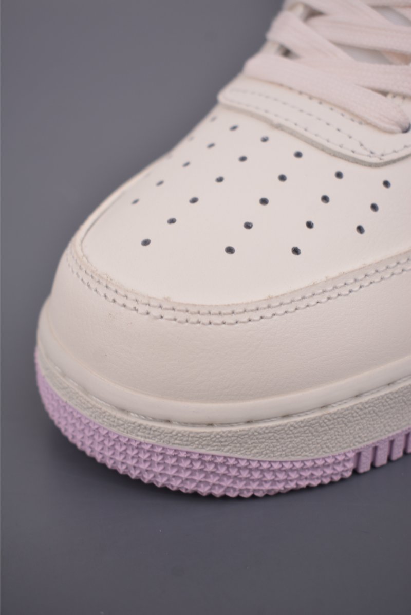Nike Air Force 1 Low view
