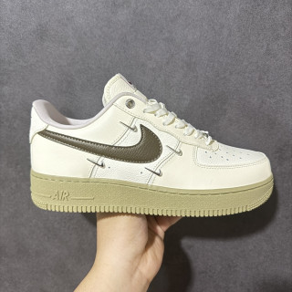 Nike Air Force 1 Low view 1