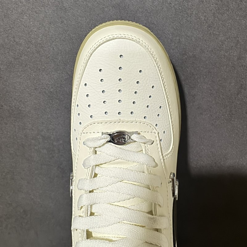 Nike Air Force 1 Low view