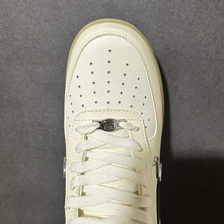 Nike Air Force 1 Low view 5