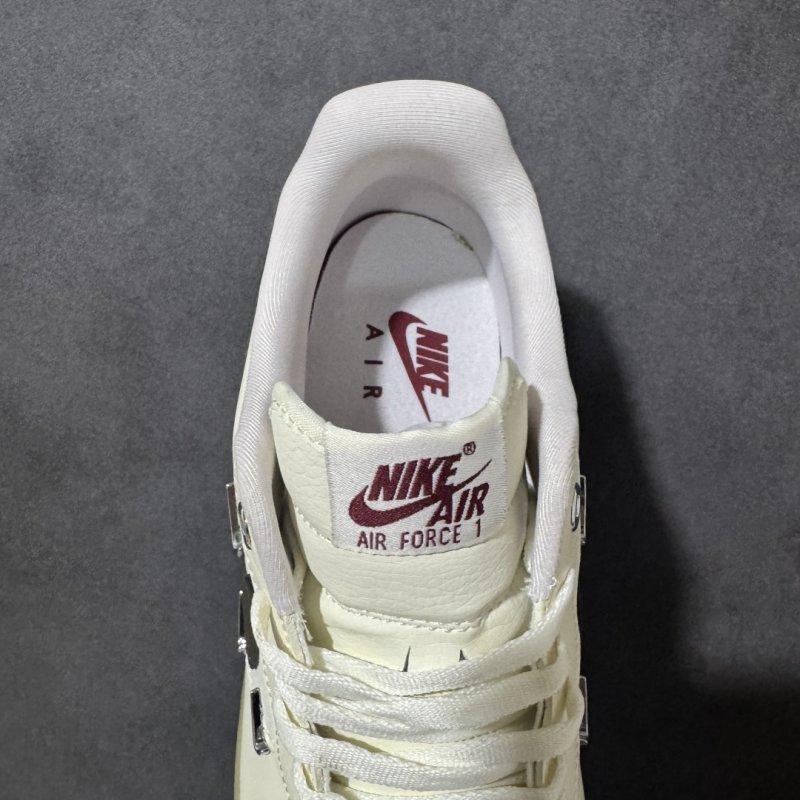 Nike Air Force 1 Low view