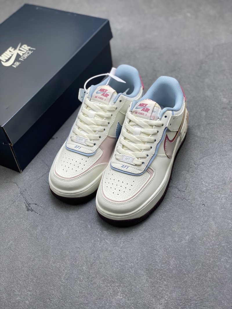 Nike Air Force 1 Low 'Gold' view