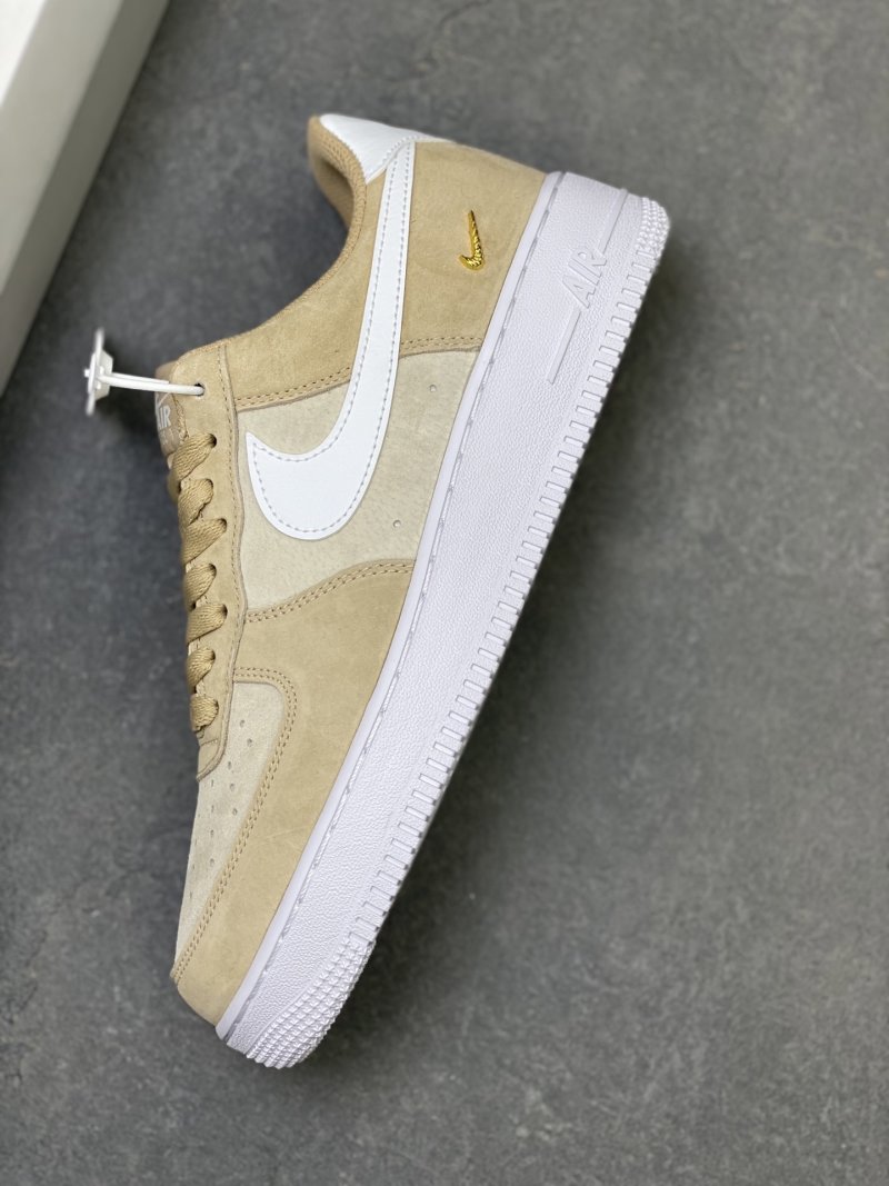 Nike Air Force 1 Low 'Gold' view