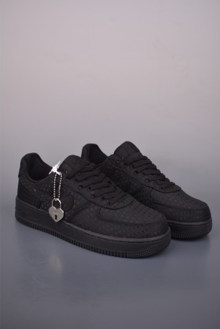 Nike Air Force 1 Low view 1