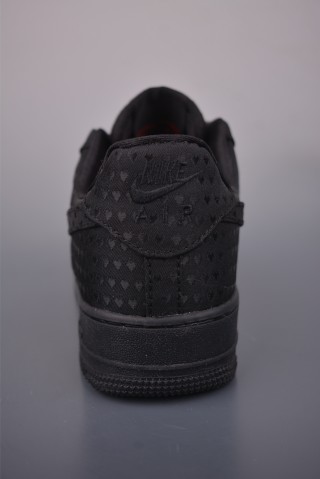 Nike Air Force 1 Low view 4