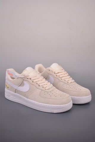 Nike Air Force 1 Low view 1