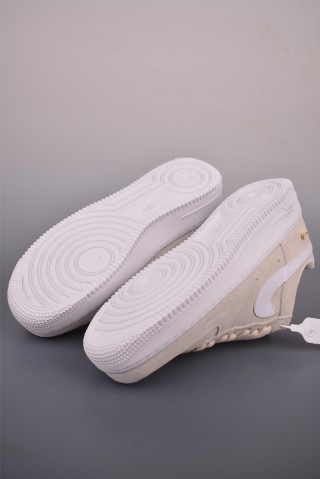 Nike Air Force 1 Low view 3