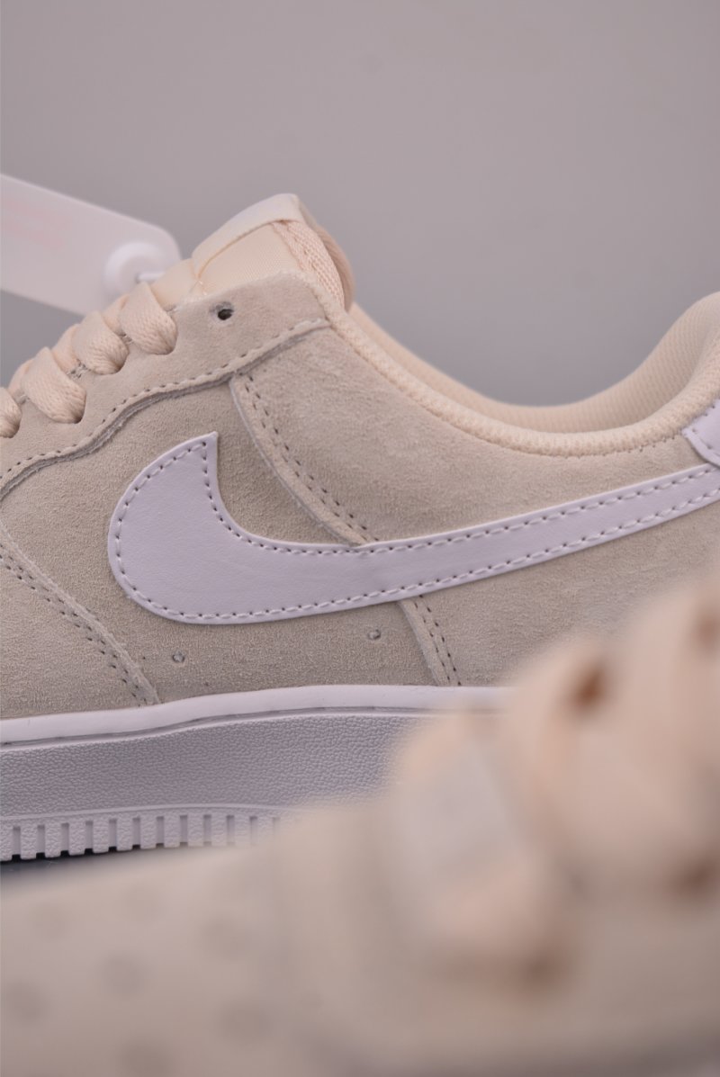 Nike Air Force 1 Low view