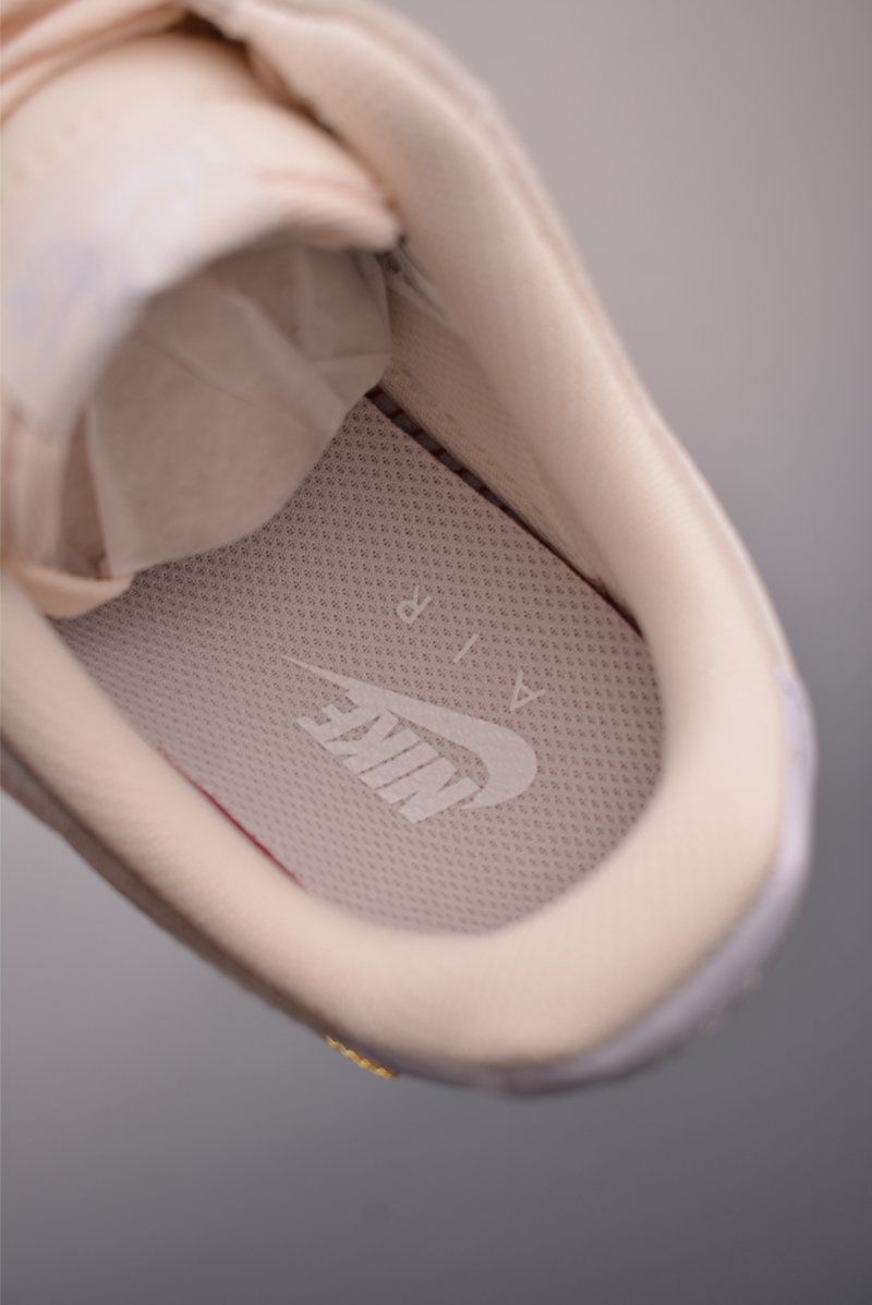 Nike Air Force 1 Low view