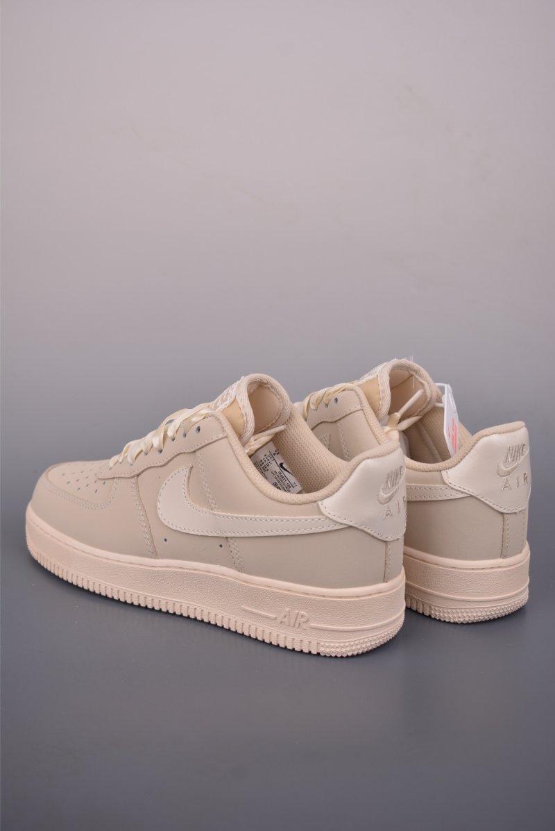 Nike Air Force 1 Low view