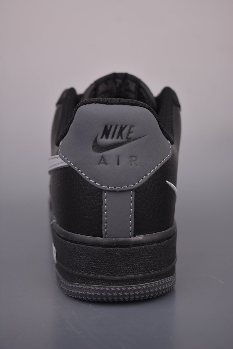 Nike Air Force 1 Low view