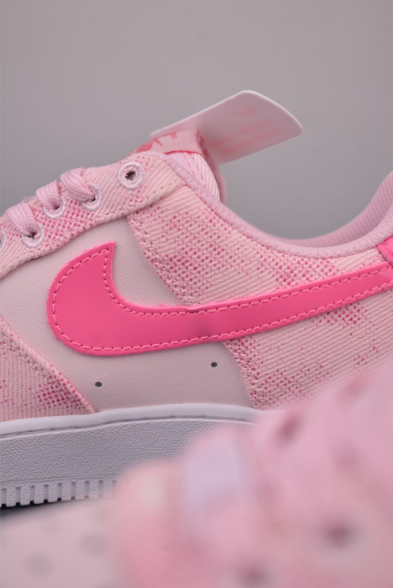 Nike Air Force 1 Low view