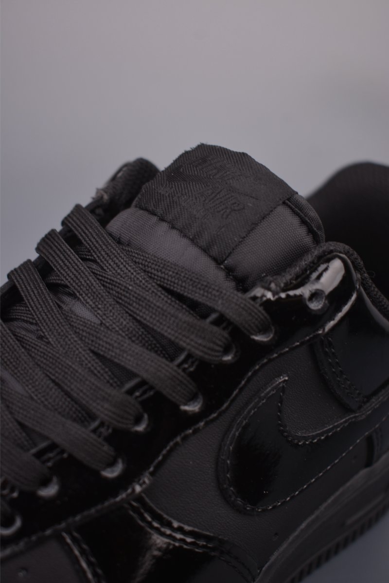 Nike Air Force 1 Low view