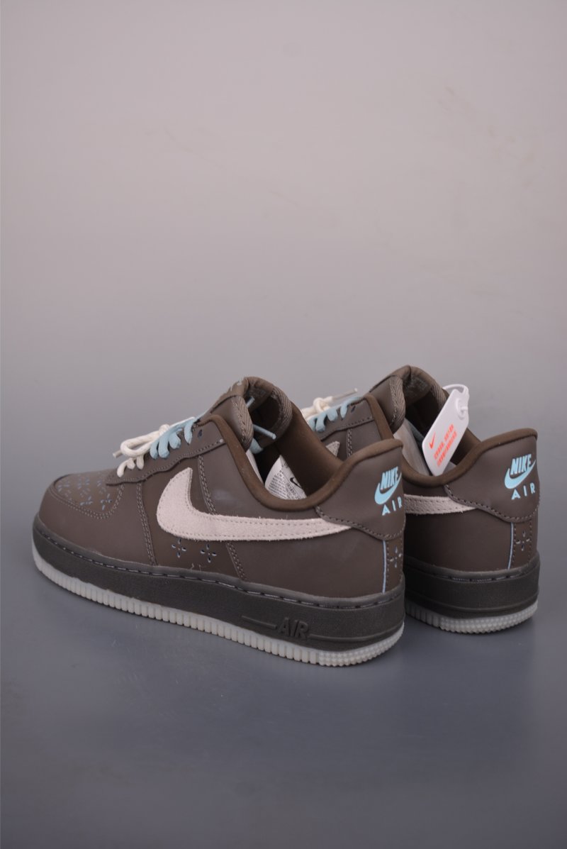 Nike Air Force 1 Low view