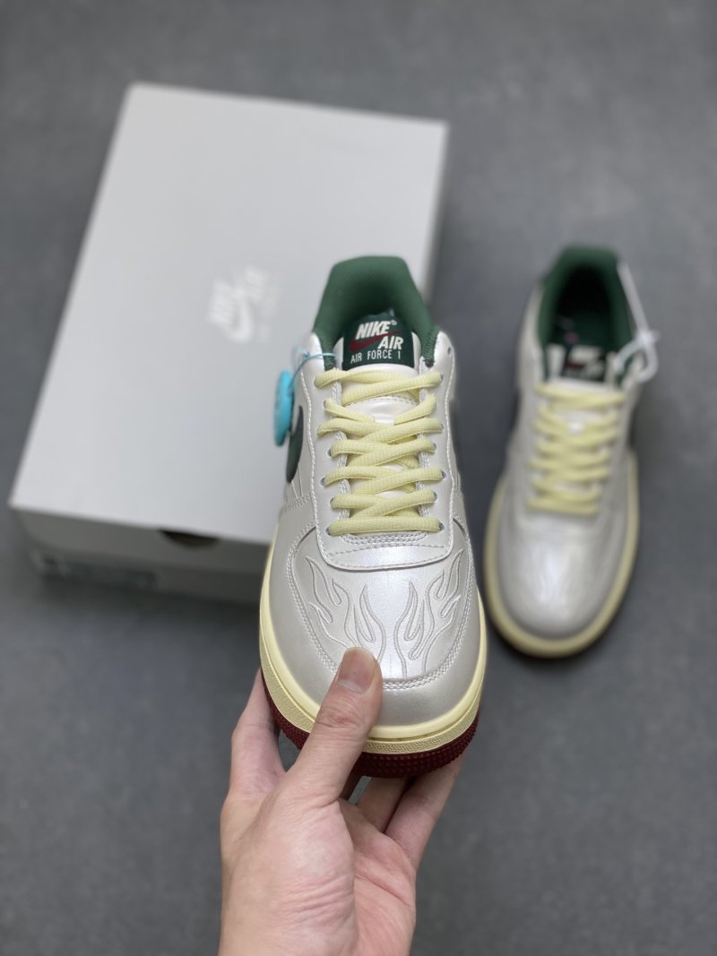 Nike Air Force 1 Low 'Gold' view