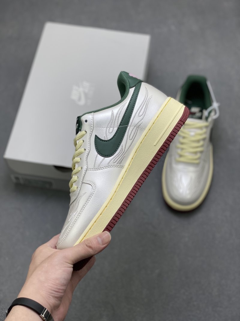 Nike Air Force 1 Low 'Gold' view