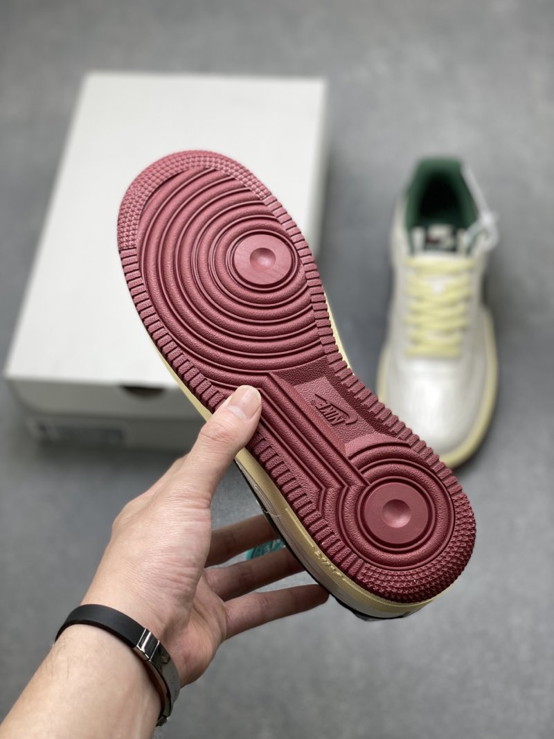 Nike Air Force 1 Low 'Gold' view