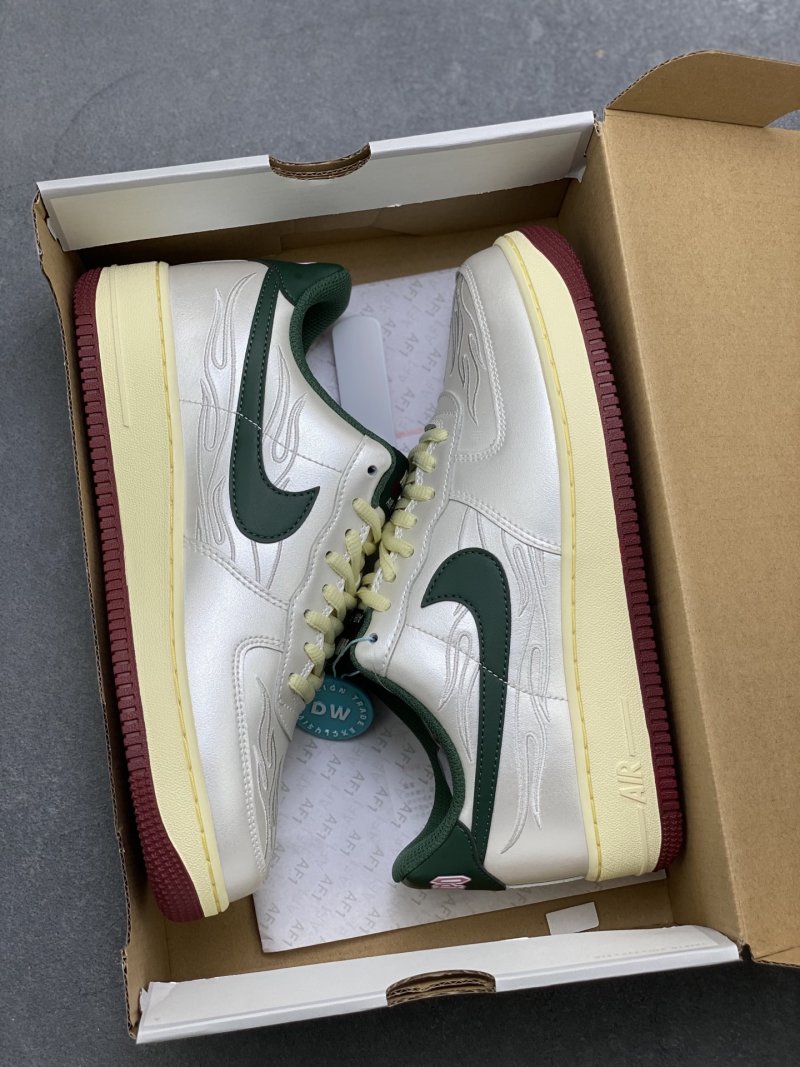 Nike Air Force 1 Low 'Gold' view