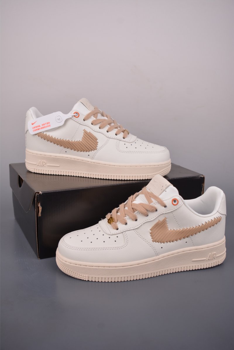 Nike Air Force 1 Low view