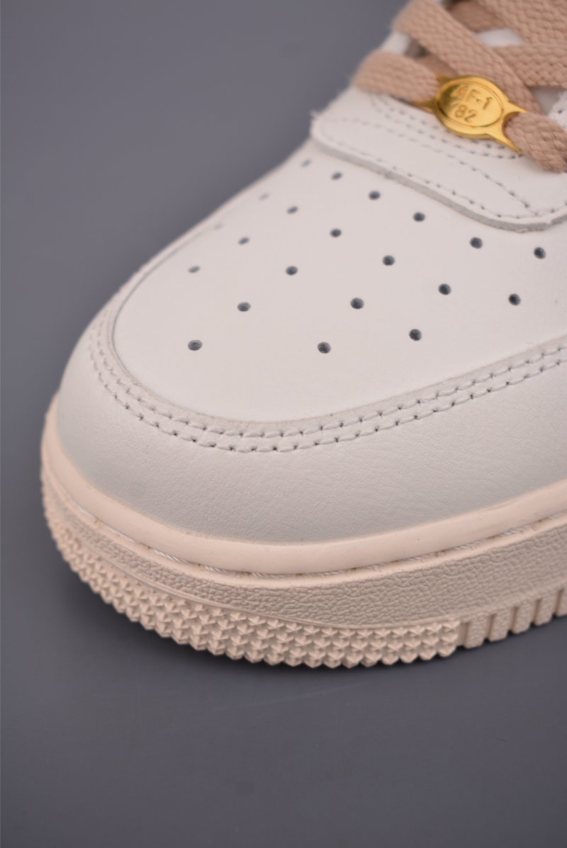 Nike Air Force 1 Low view