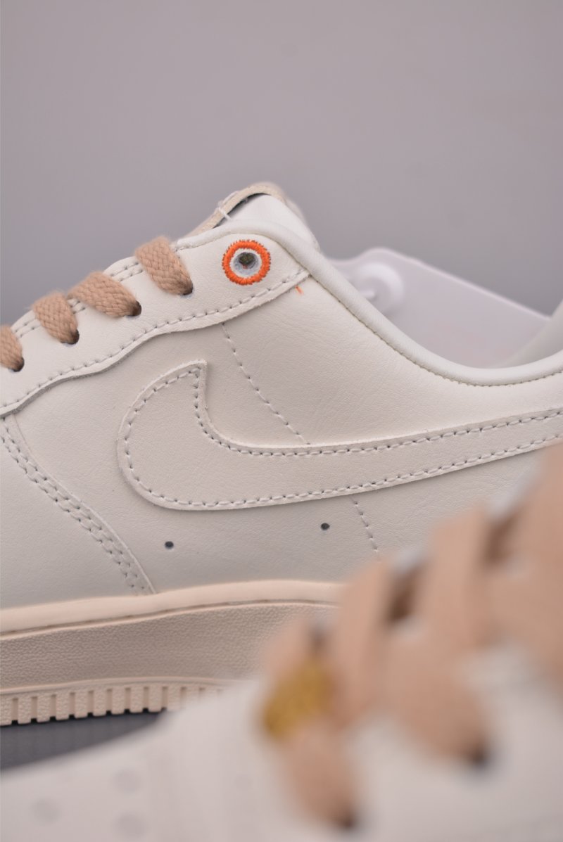 Nike Air Force 1 Low view