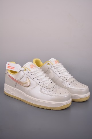 Nike Air Force 1 Low view 1