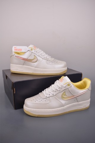 Nike Air Force 1 Low view 5