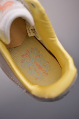 Nike Air Force 1 Low view 9