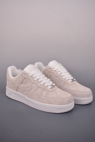 Nike Air Force 1 Low view 1