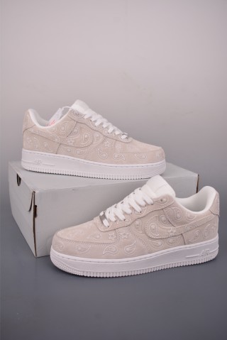 Nike Air Force 1 Low view 5