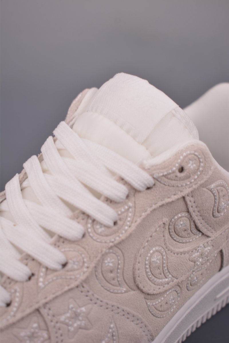 Nike Air Force 1 Low view