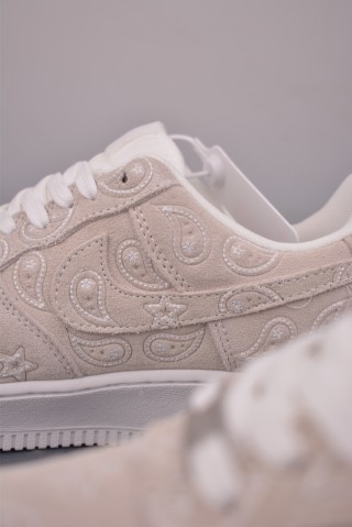 Nike Air Force 1 Low view 8