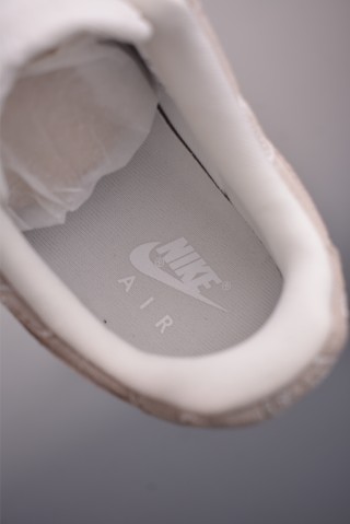 Nike Air Force 1 Low view 9