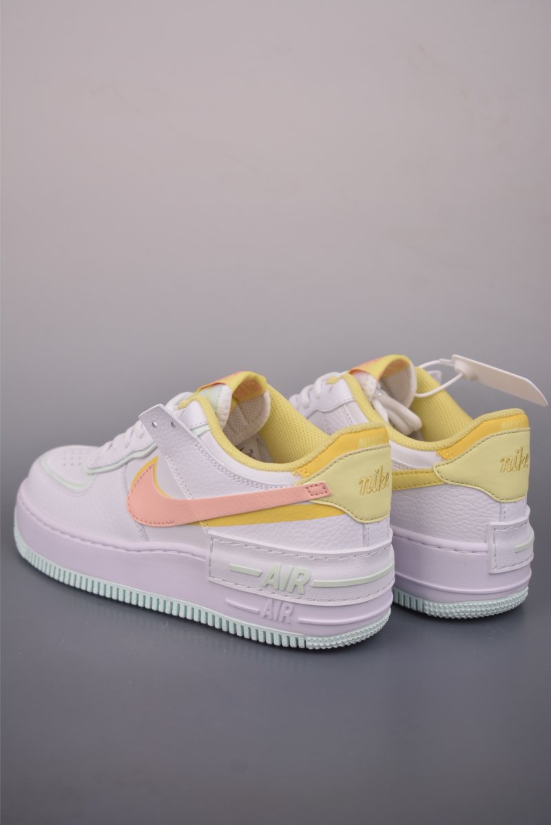 Nike Air Force 1 Low view