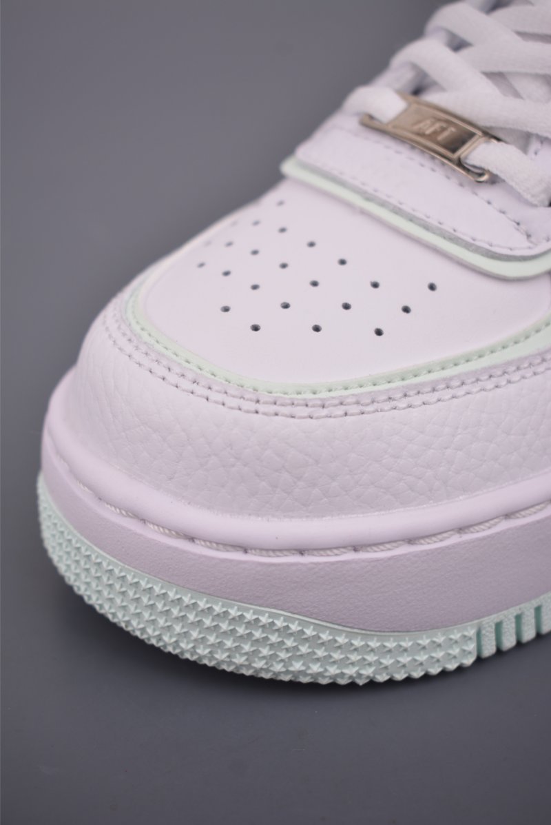 Nike Air Force 1 Low view