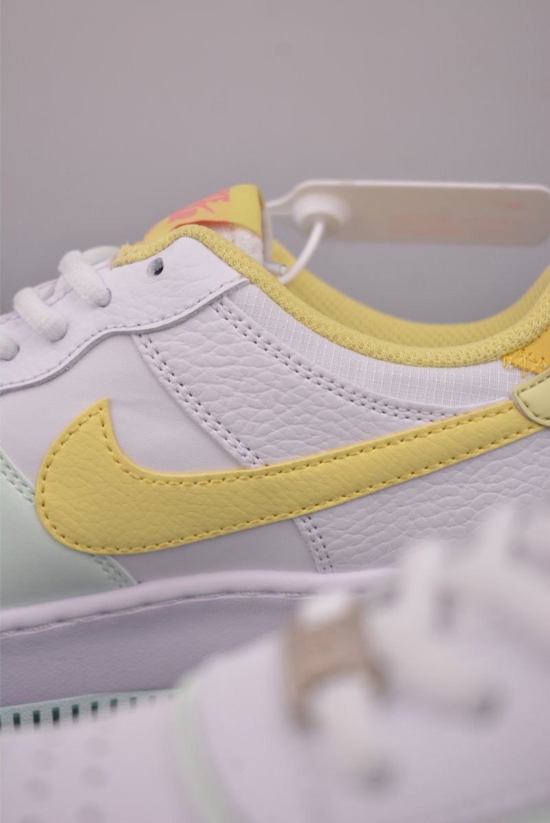 Nike Air Force 1 Low view