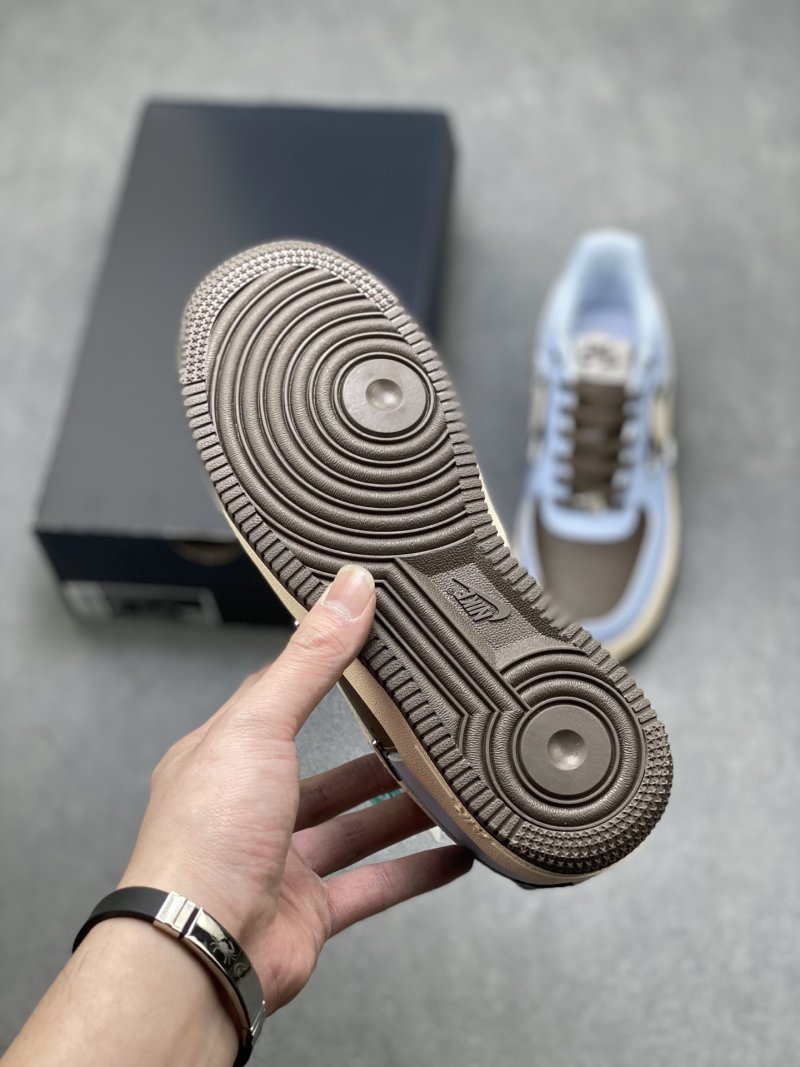 Nike Air Force 1 Low 'Gold' view