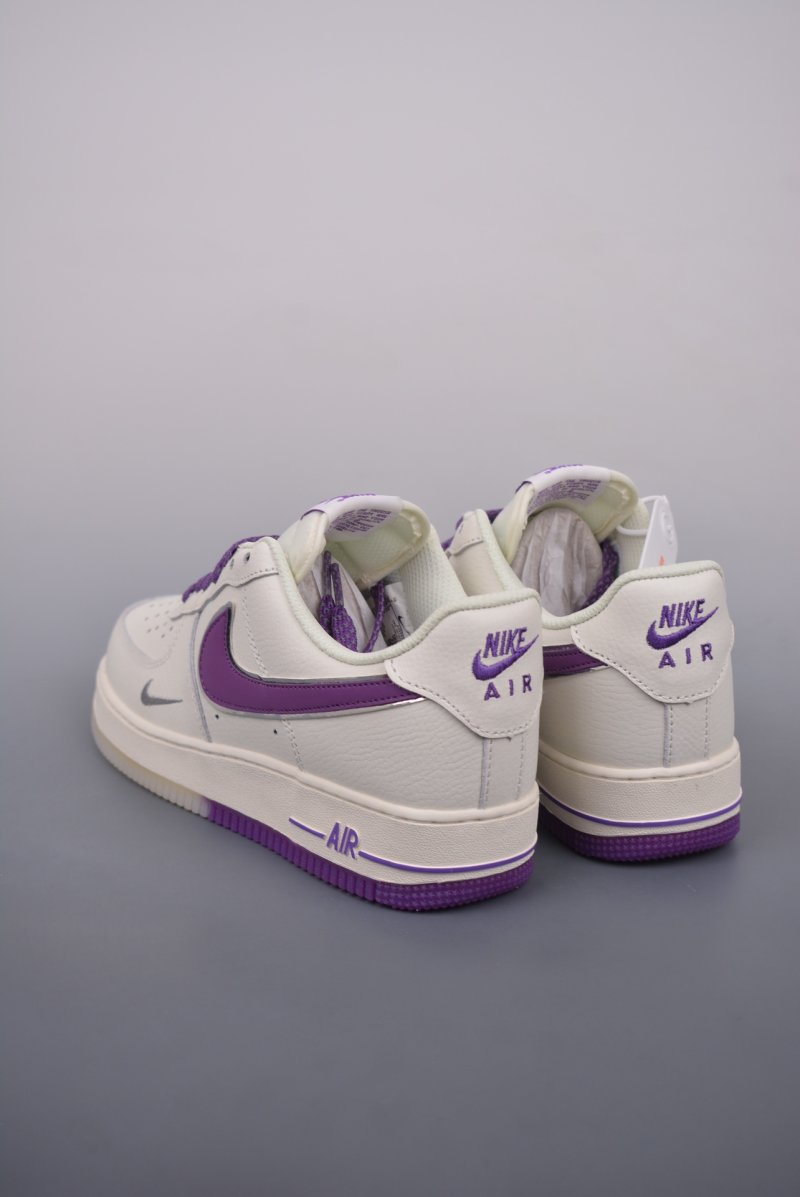 Nike Air Force 1 Low view