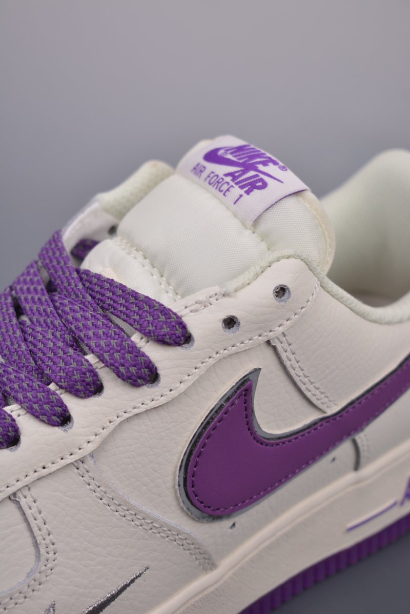 Nike Air Force 1 Low view