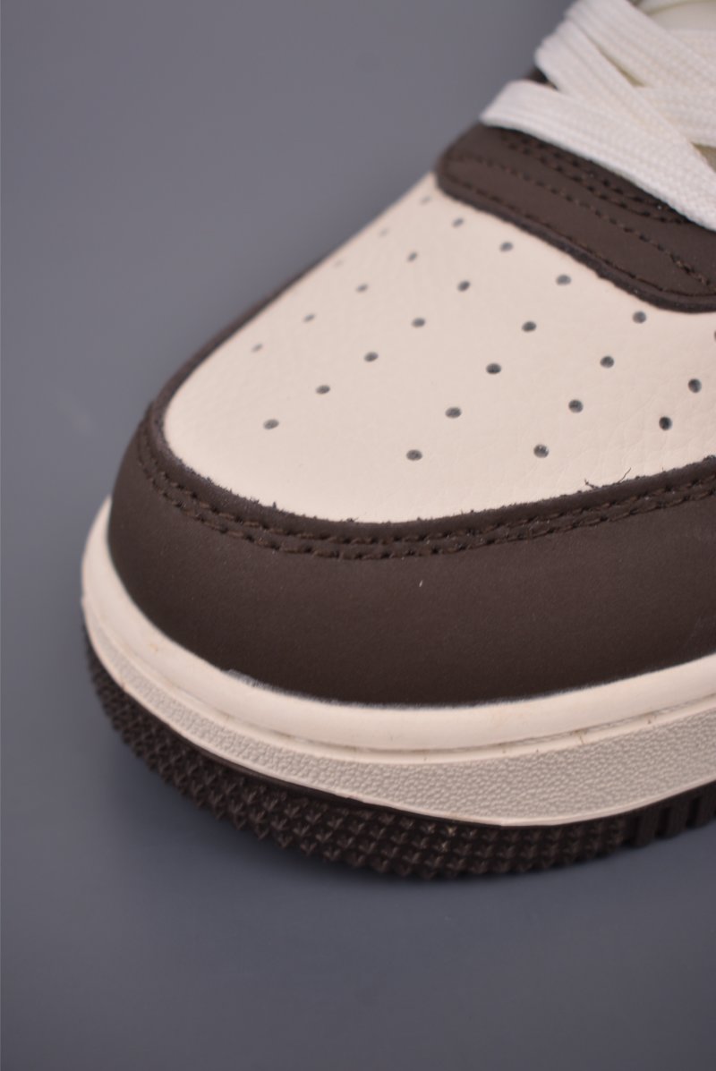 Nike Air Force 1 Low view