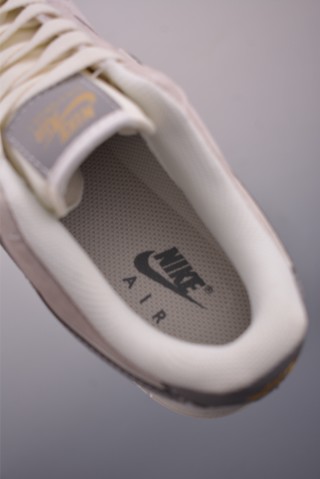 Nike Air Force 1 Low view 9