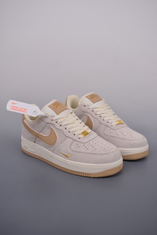 Nike Air Force 1 Low view 1