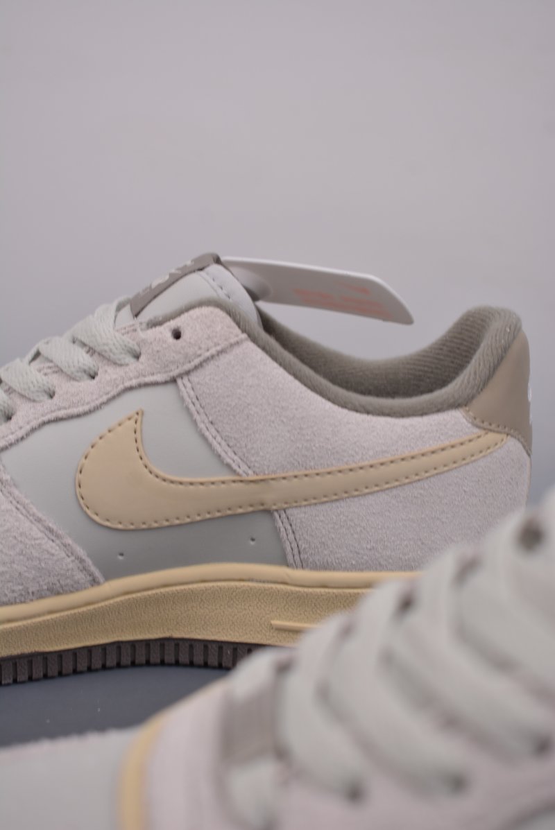 Nike Air Force 1 Low 'White / Grey' view