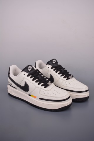 Nike Air Force 1 Low view 1