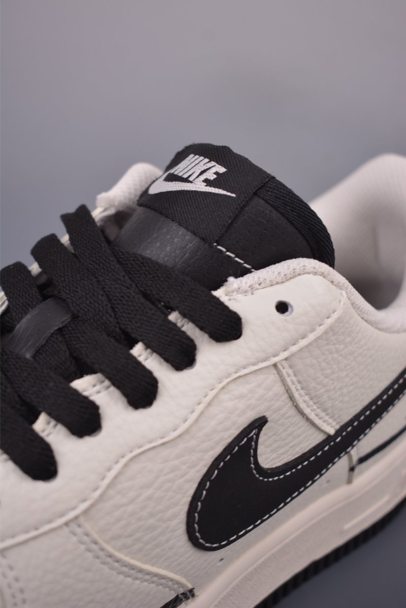 Nike Air Force 1 Low view