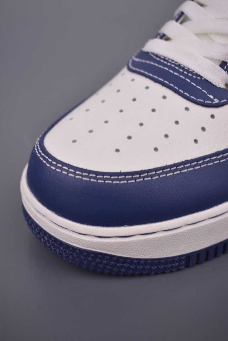 Nike Air Force 1 Low view