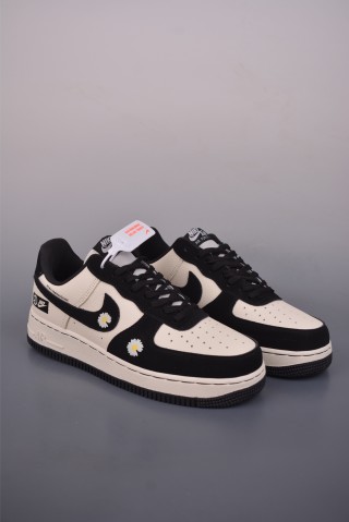 Nike Air Force 1 Low view 1